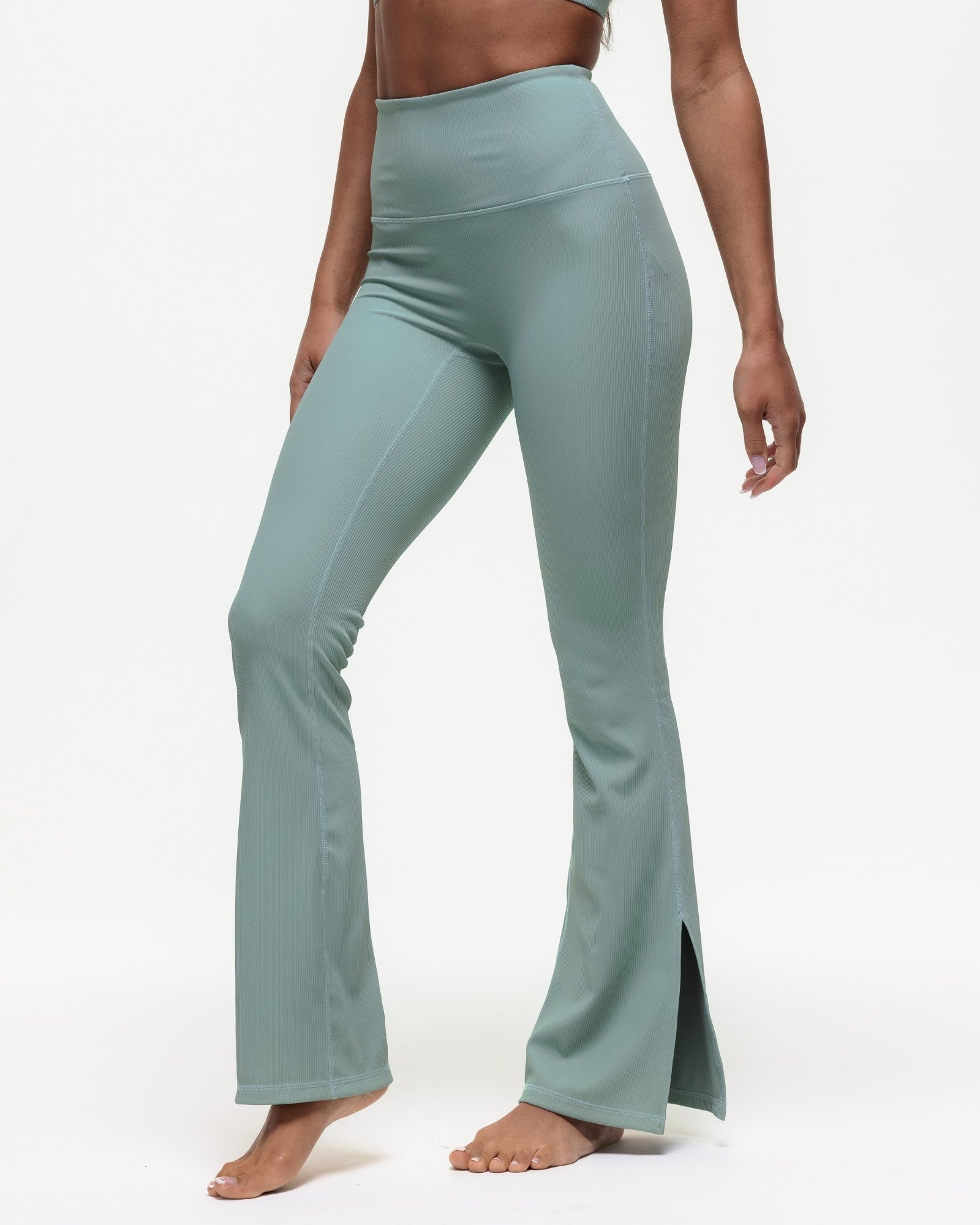 Maya Ribbed Flare Leggings - Seamoss
