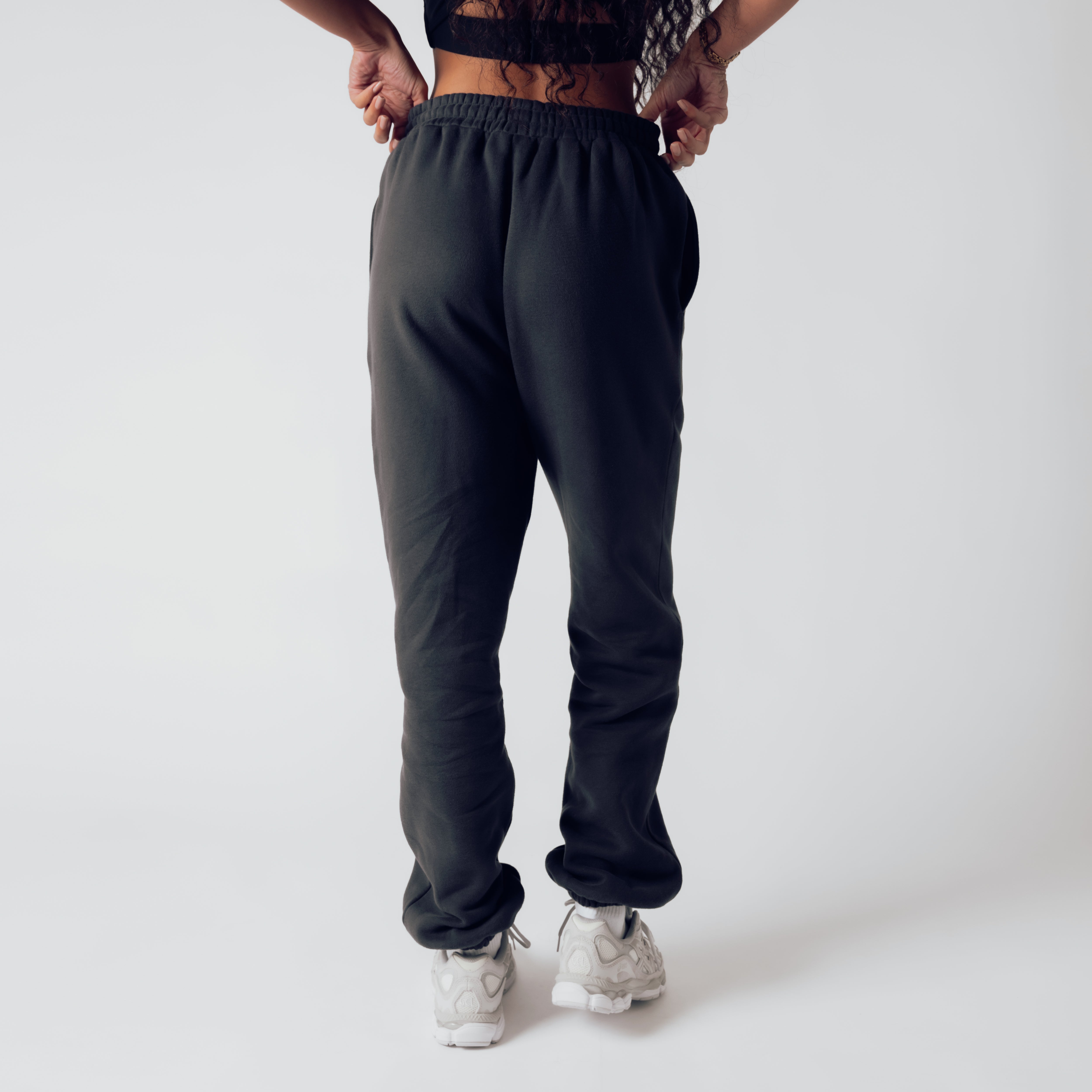 Training Club Oversized Joggers - Washed Black